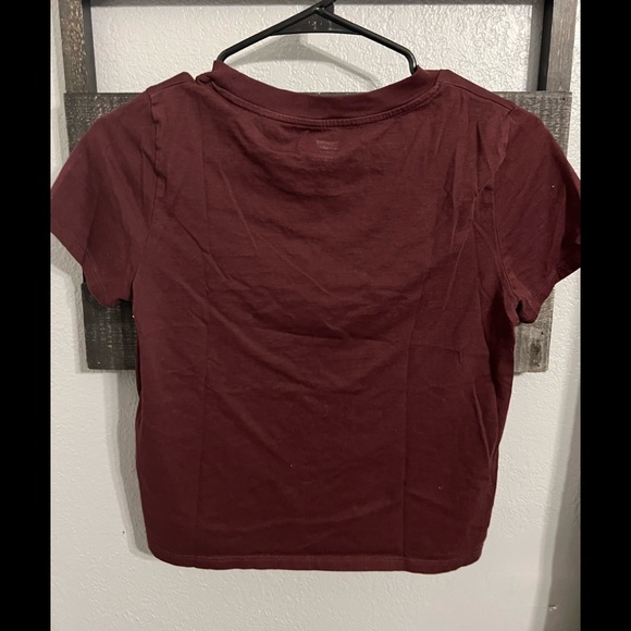 Levis Crop Top - Picture 2 of 3